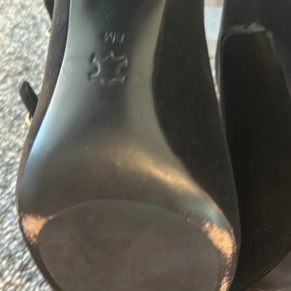 Tory Burch Carly Dark Gray Velvet Ankle Booties Sz 8 - Picture 10 of 12